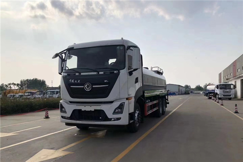 東風天龍后八輪20噸噴霧車，國六綠化噴灑車